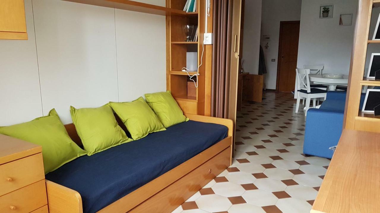La Casa Fra Gli Ulivi Apartment เลริชี ภายนอก รูปภาพ
