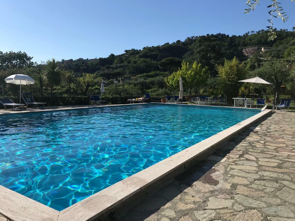 La Casa Fra Gli Ulivi Apartment เลริชี ภายนอก รูปภาพ